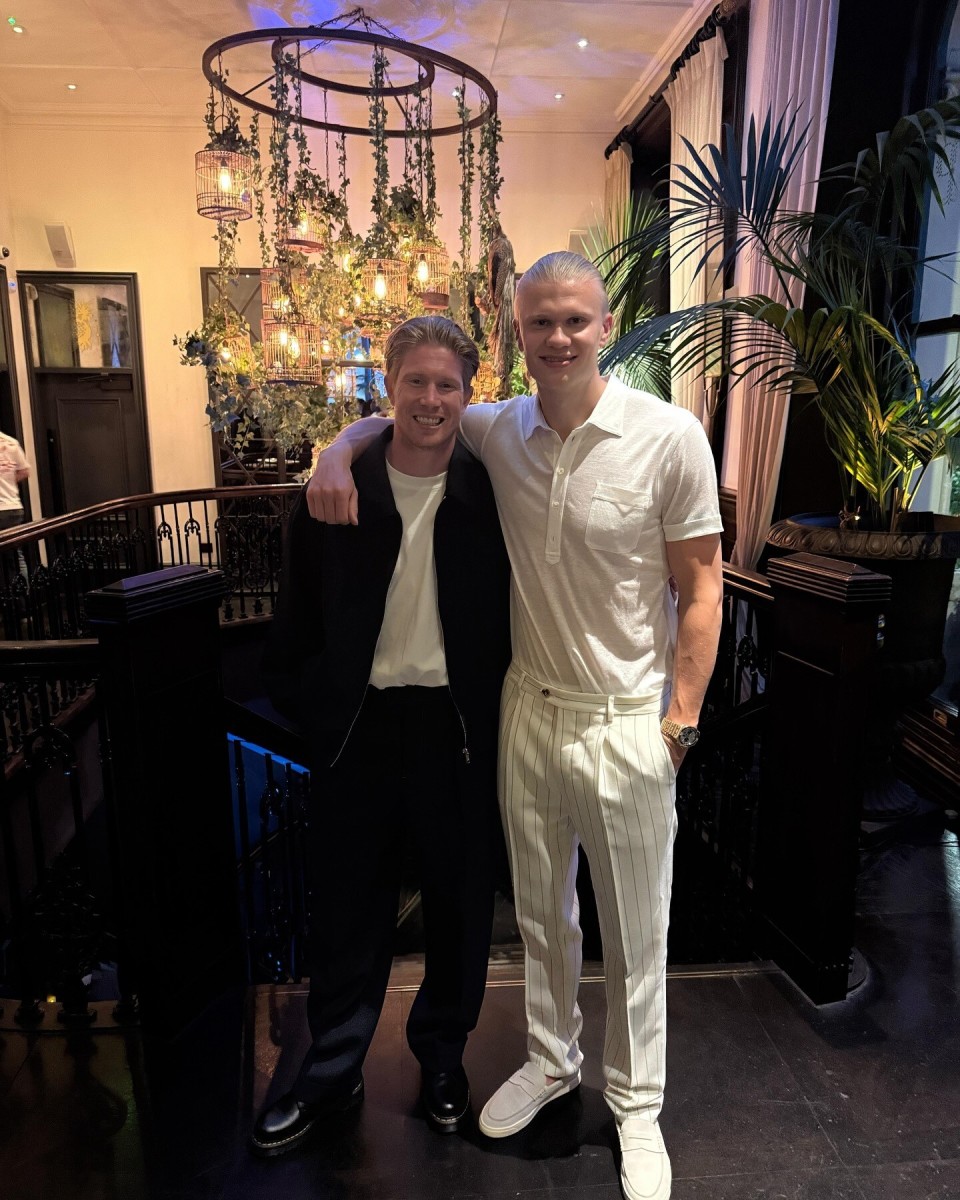 静候足协杯决赛，苏州奥体中心的草皮已换新